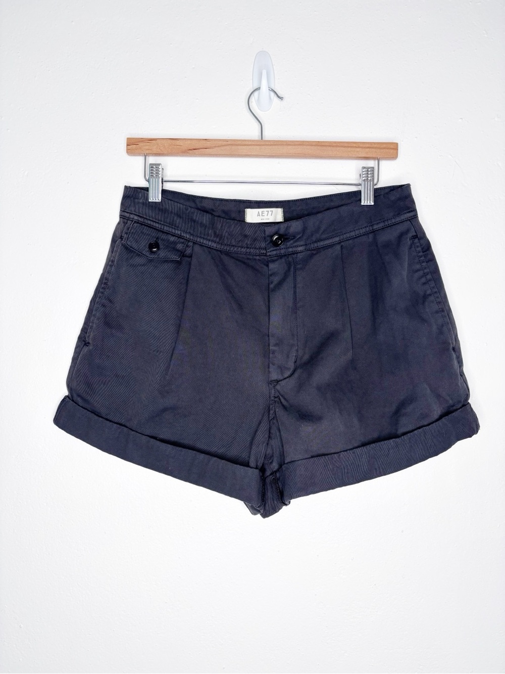 AE77 Premium Military Shorts Black Pleated Organic Cotton Size 6 NWOT